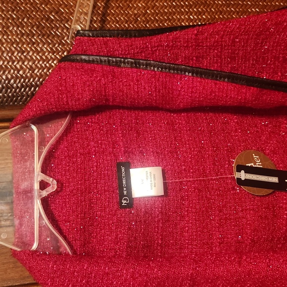 Vest - Picture 2 of 3